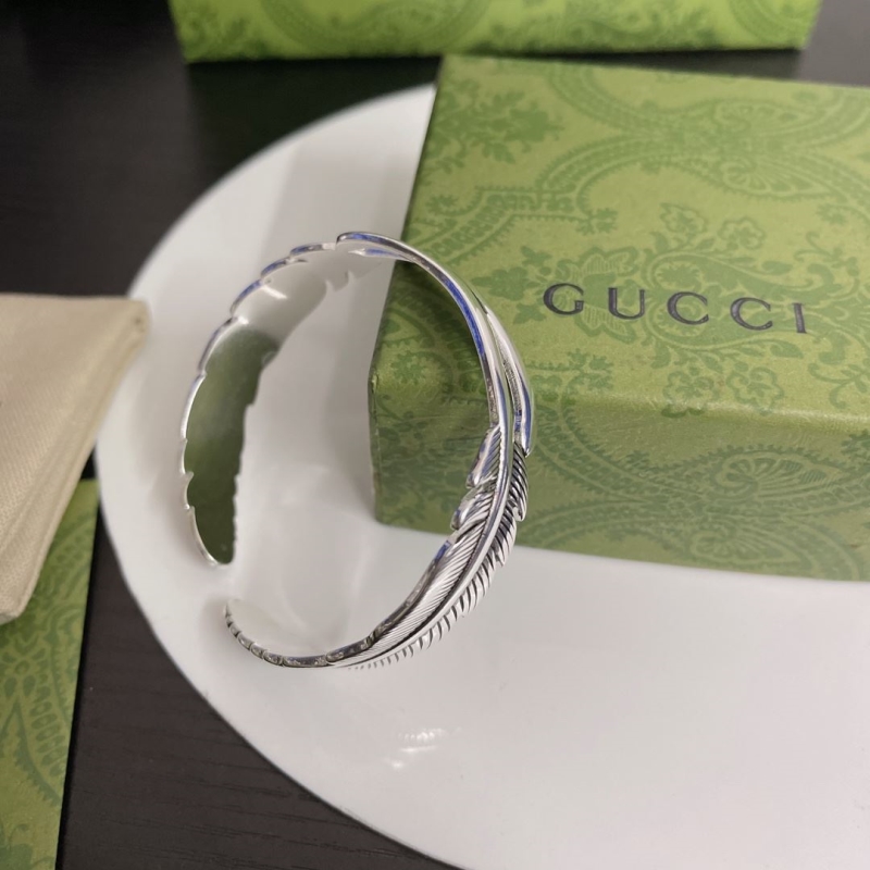 Gvc*1 bracelets